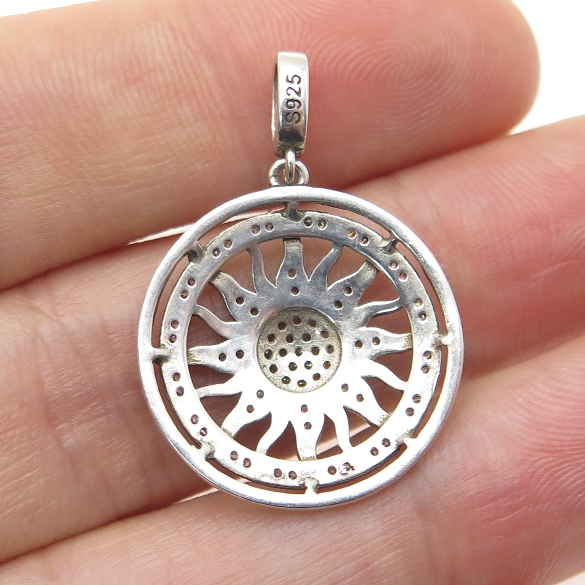 925 Sterling Silver Vintage Round-Cut C Z Sun Pendant