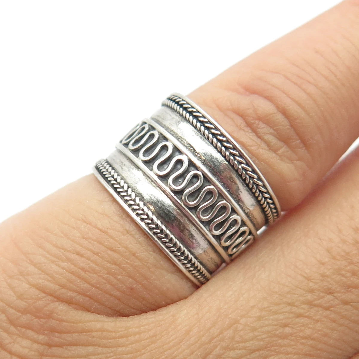 925 Sterling Silver Vintage Eternal Curve Ring Size 5.5