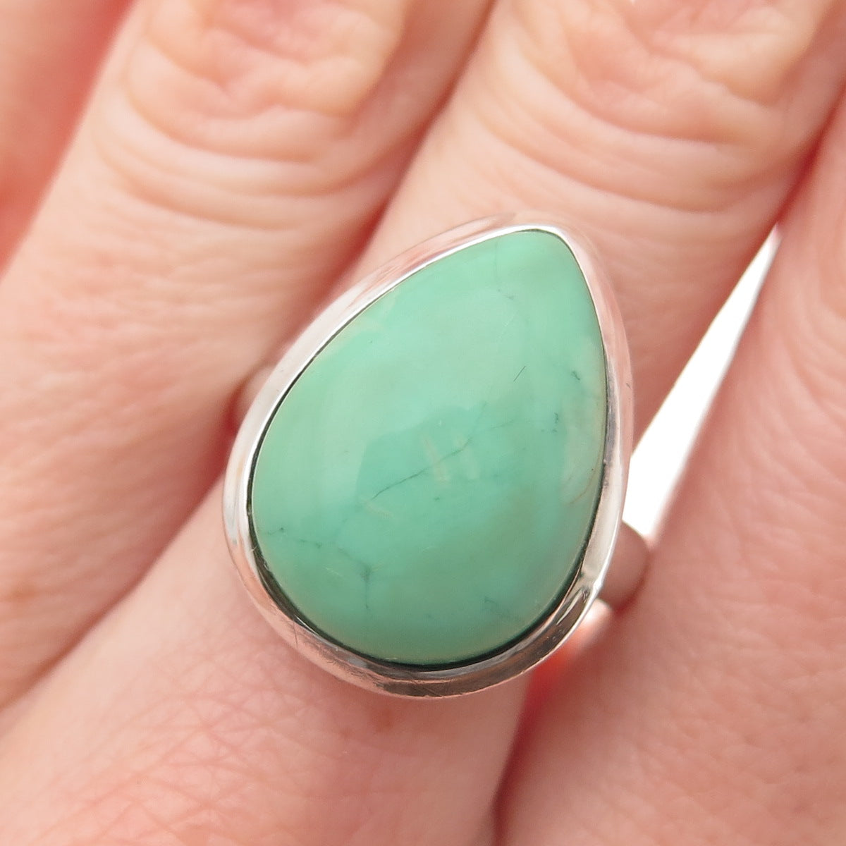 925 Sterling Silver Vintage Real Pear-Cut Chrysoprase Ring Size 8.5