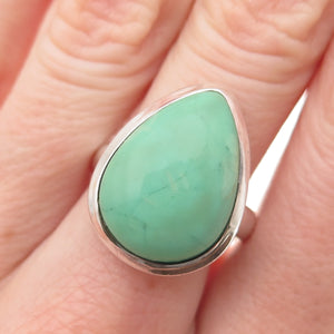 925 Sterling Silver Vintage Real Pear-Cut Chrysoprase Ring Size 8.5