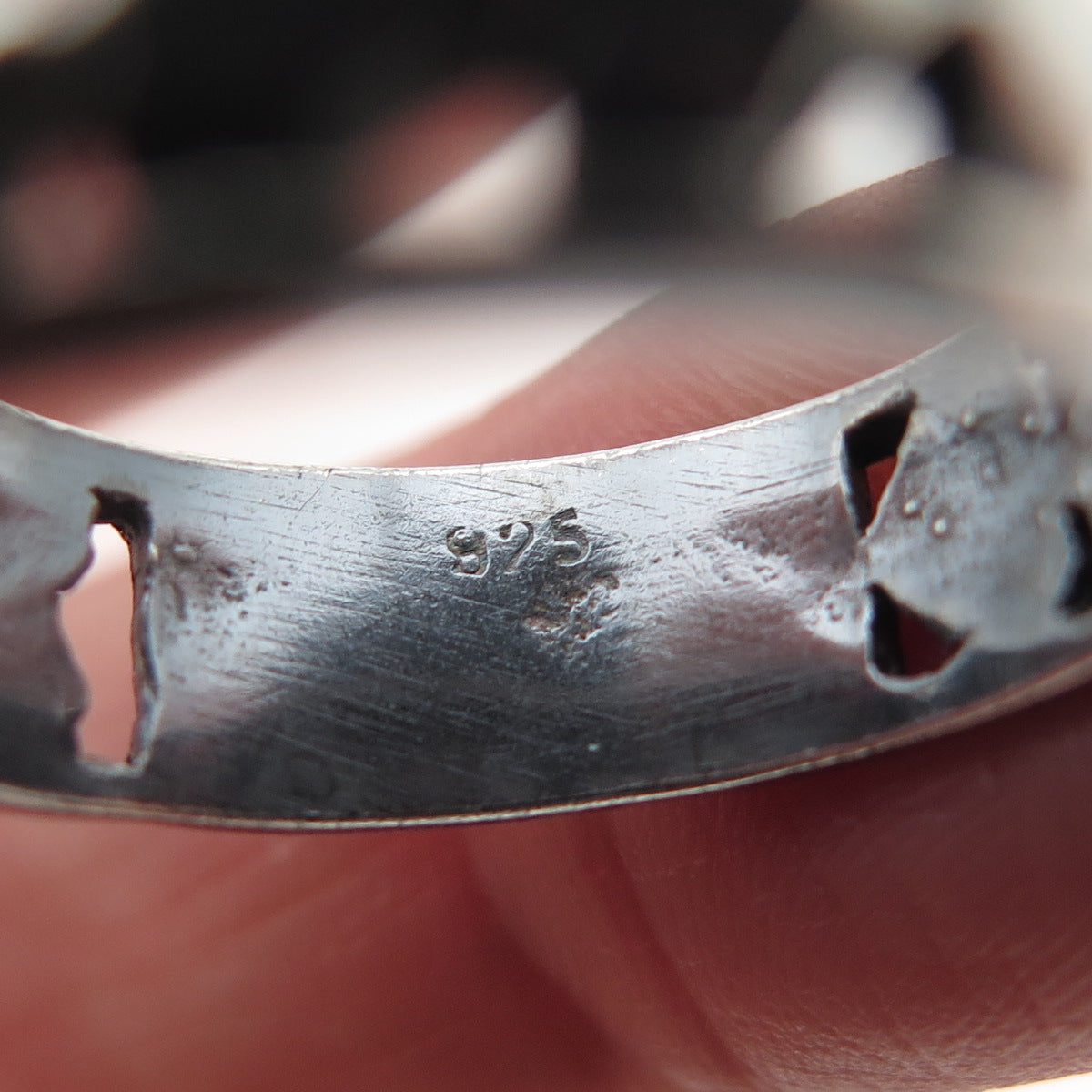 925 Sterling Silver Vintage Heart Oxidized Band Ring Size 9.25