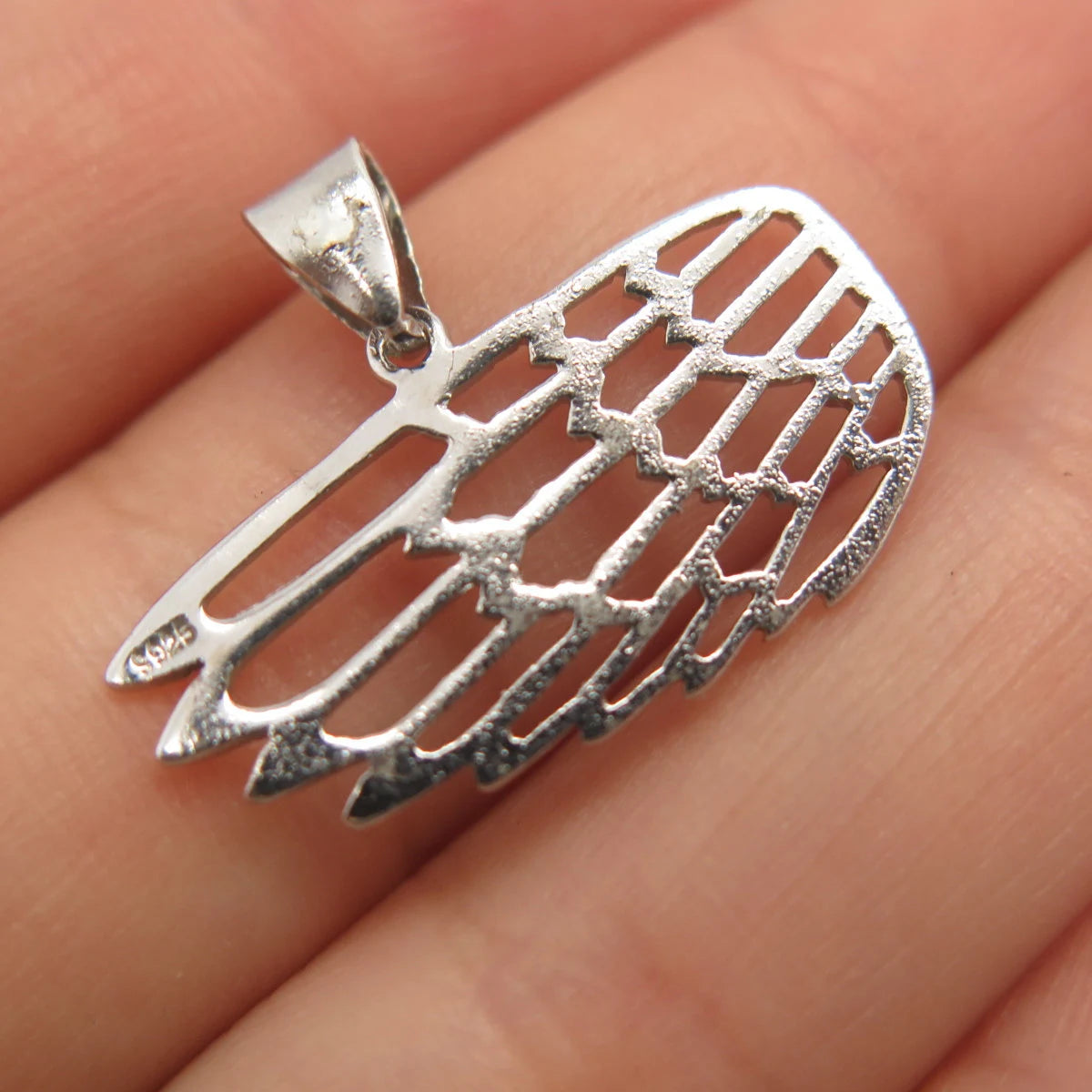 925 Sterling Silver Vintage Open Wing Pendant