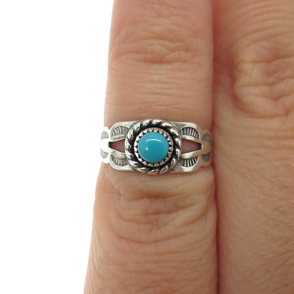 BELL TRADING POST Old Pawn Sterling Southwestern Bisbee Turquoise Ring Size 2