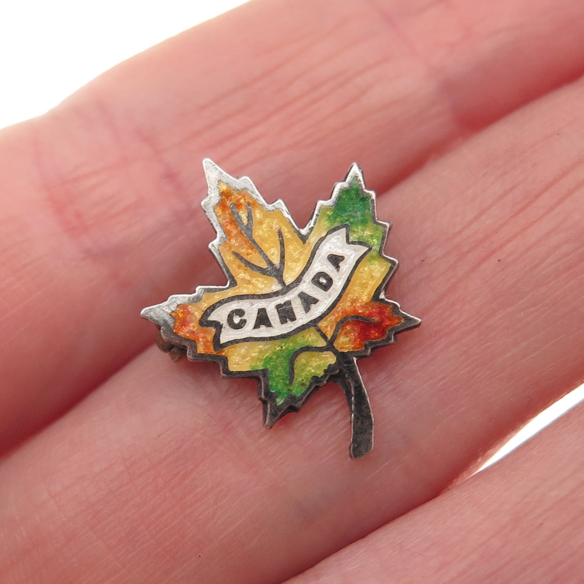 925 Sterling Silver Vintage Enamel Canada Maple Leaf Mini Pin Brooch