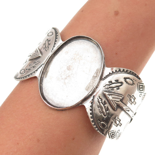 Old Pawn Sterling Silver Vintage Arrow Adjustable Bracelet 7.75" (missing stone)