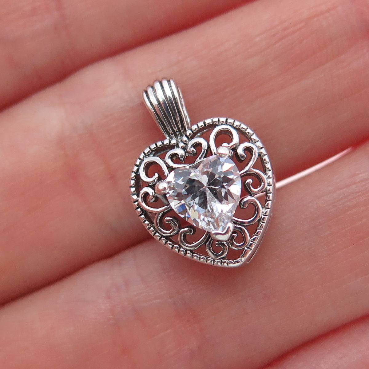 925 Sterling Silver Vintage C Z Ornate Heart Mini Charm Pendant