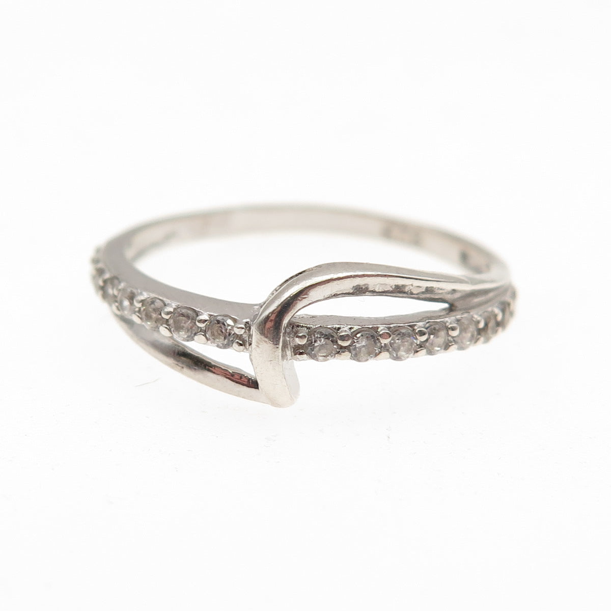 925 Sterling Silver Round-Cut C Z Wavy Ring Size 7.5