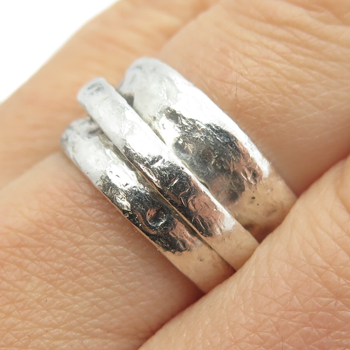SILPADA 925 Sterling Silver Hammered Rotating Band Ring Size 8.5