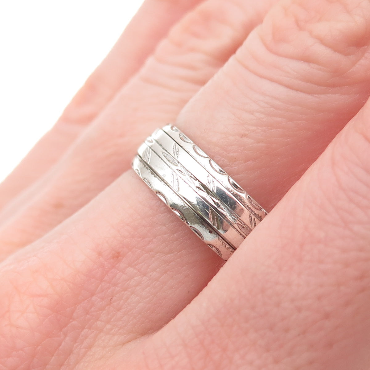 925 Sterling Silver Vintage Textured Rotating Band Ring Size 10.5