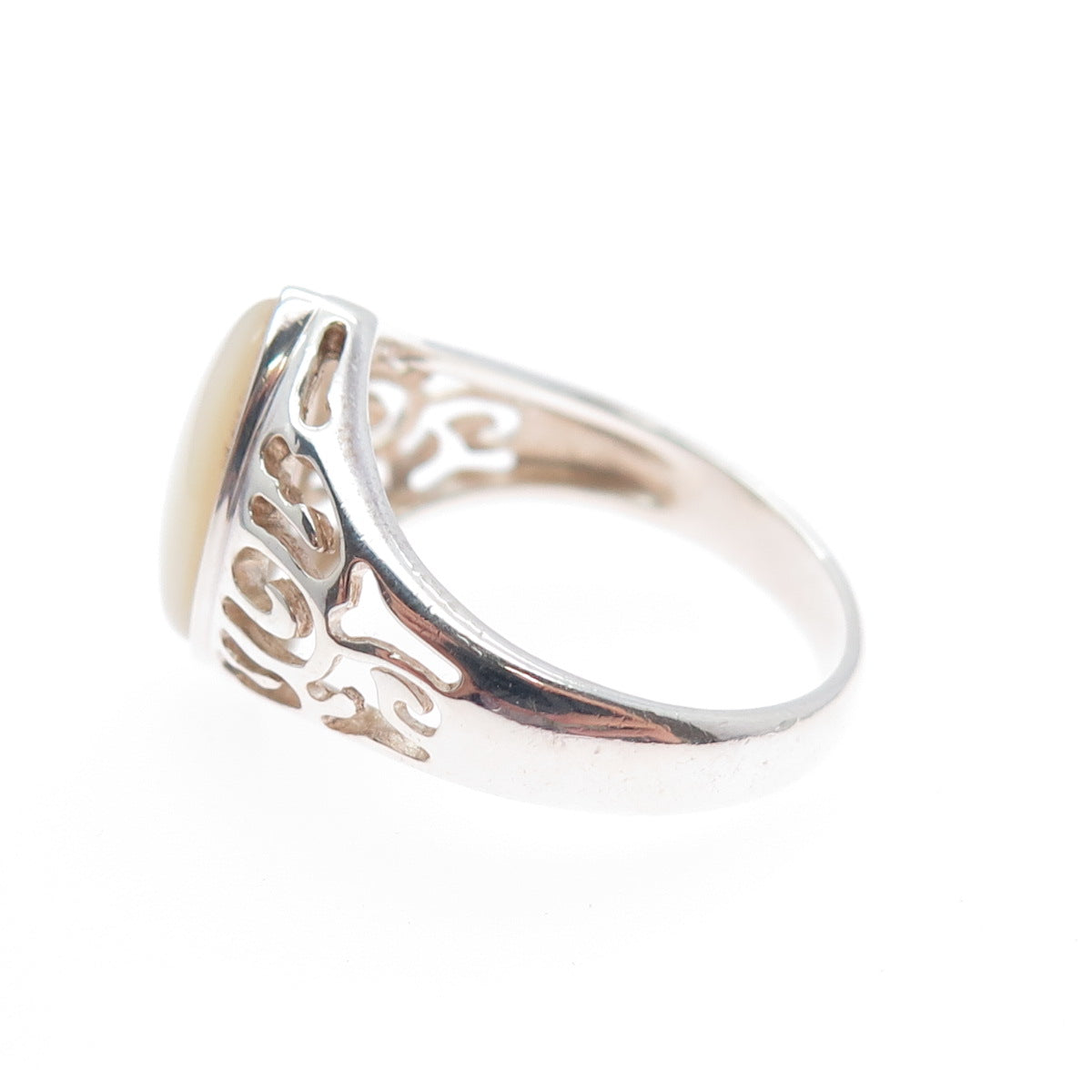 925 Sterling Silver Vintage Real MOP Modernist Ring Size 7.75
