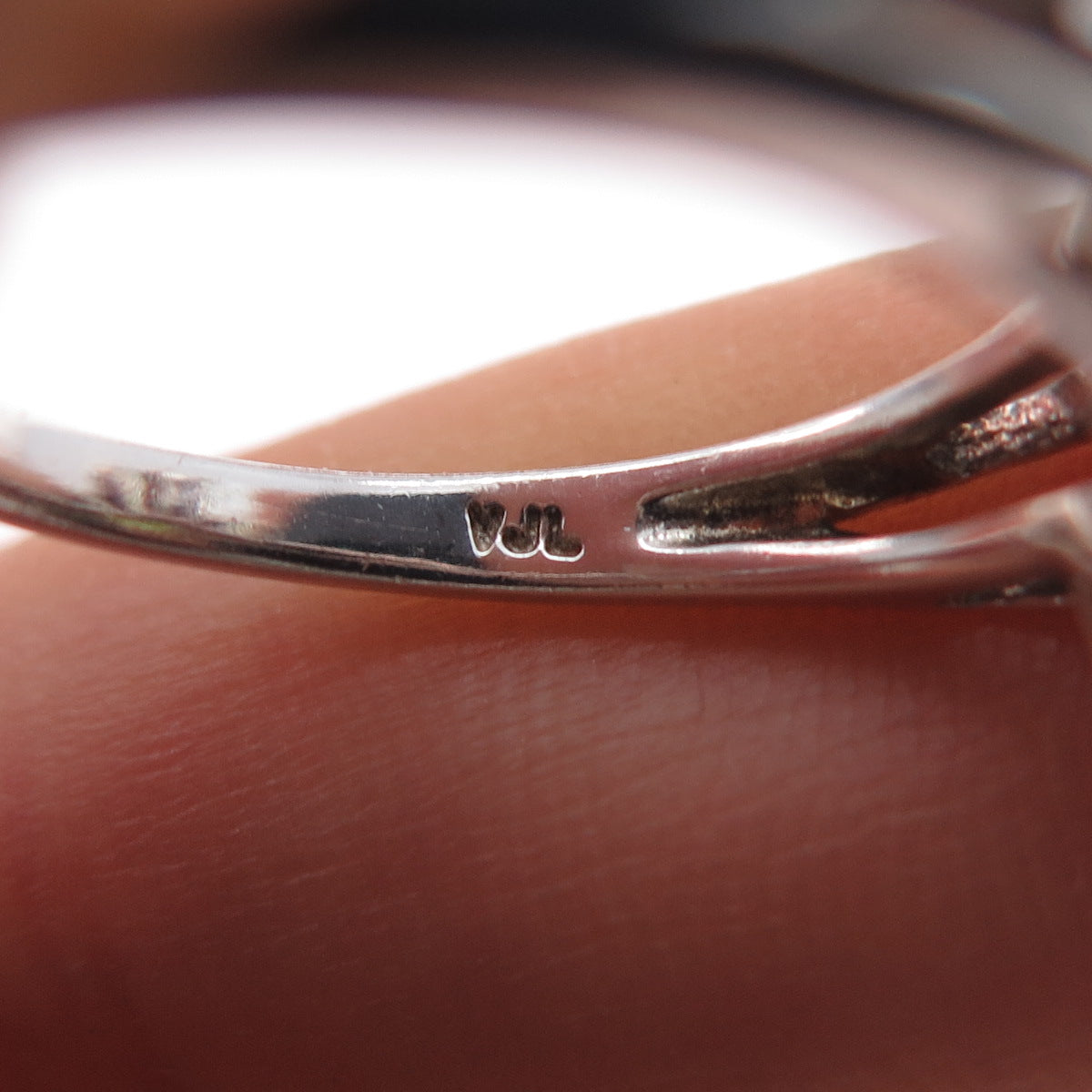 925 Sterling Silver Real Diamond & Peridot Flower Ring Size 7