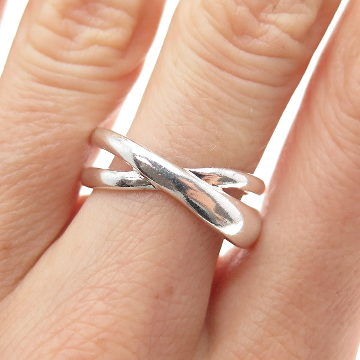 925 Sterling Silver Vintage Crisscross Interlocked Band Ring Size 8