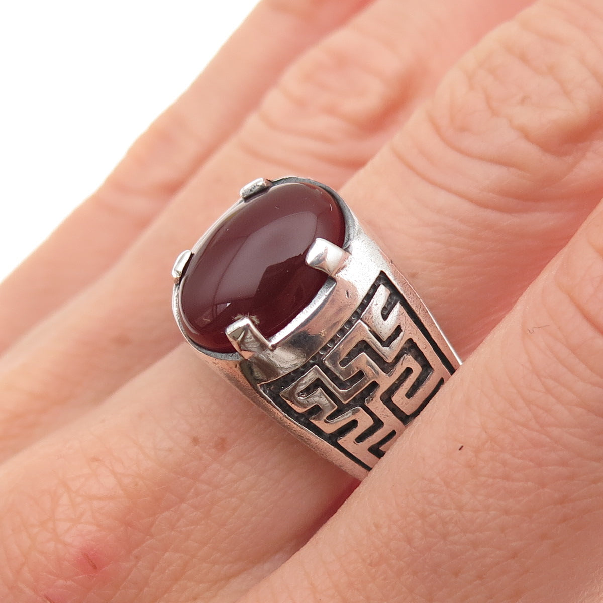 925 Sterling Silver Vintage Real Carnelian Maze Oxidized Ring Size 12