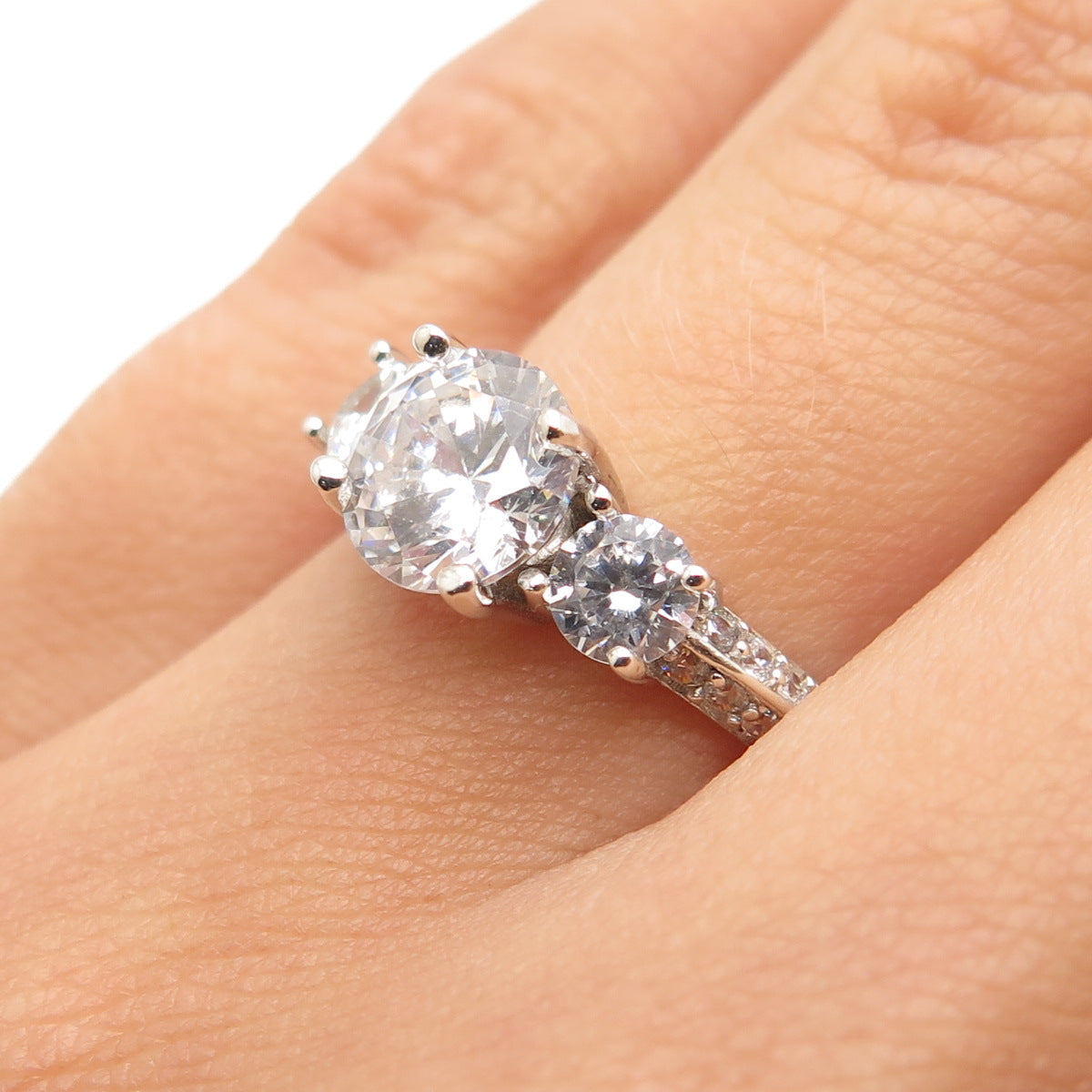 925 Sterling Silver Round-Cut C Z Engagement Ring Size 5.75