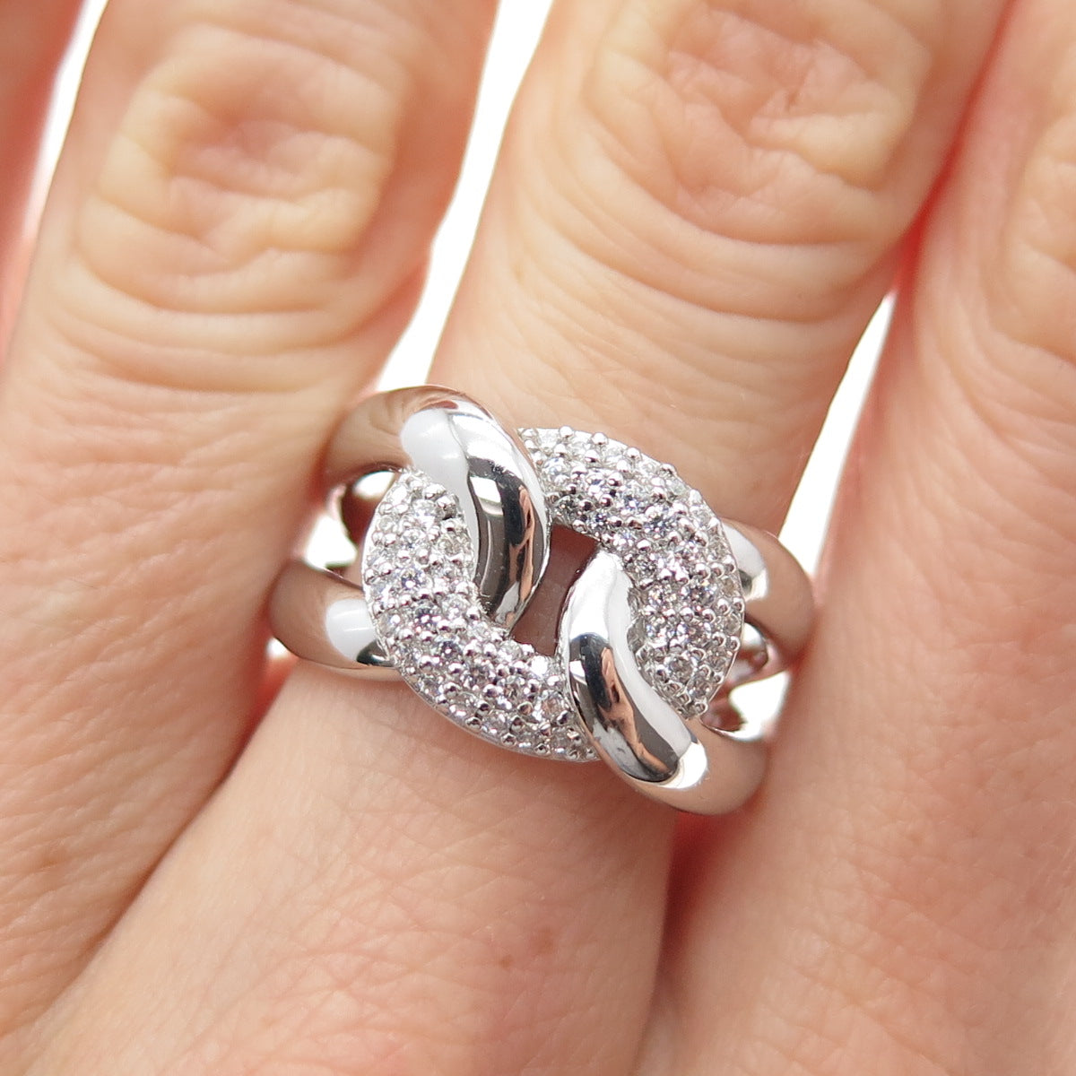 925 Sterling Silver Round-Cut C Z Interlocked Oval Link Ring Size 6.75