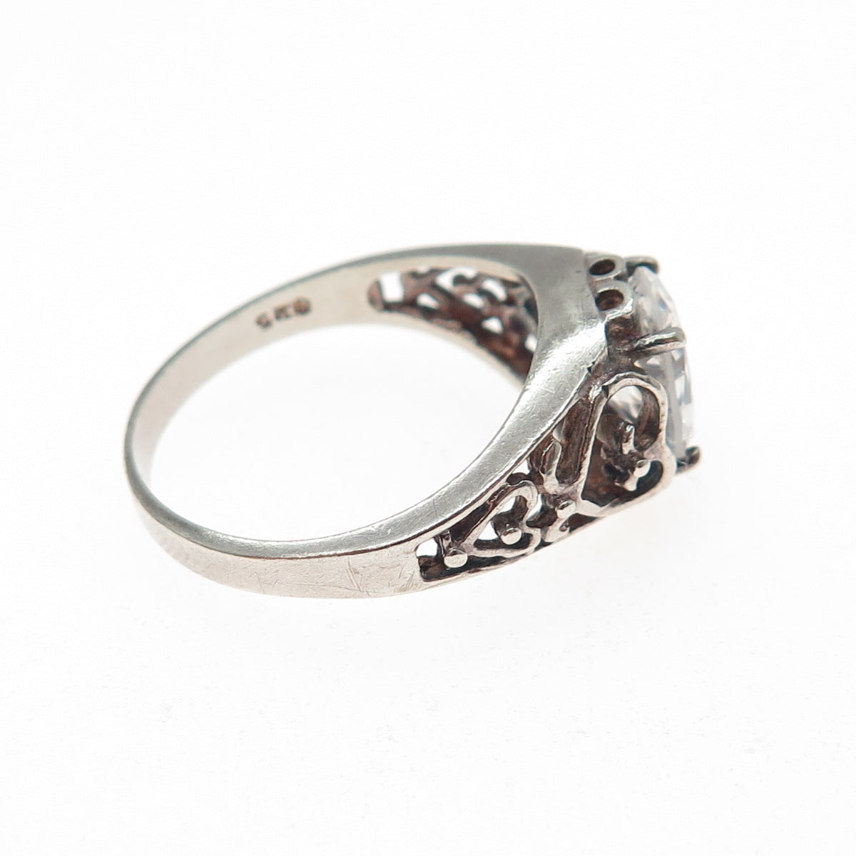 CHATEAU D'ARGENT 925 Sterling Silver Vintage Oval-Cut C Z Heart Ring Size 9