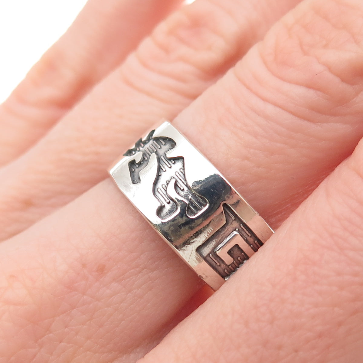 925 Sterling Silver Vintage Southwestern Kokopelli Oxidized Band Ring Size 8.25