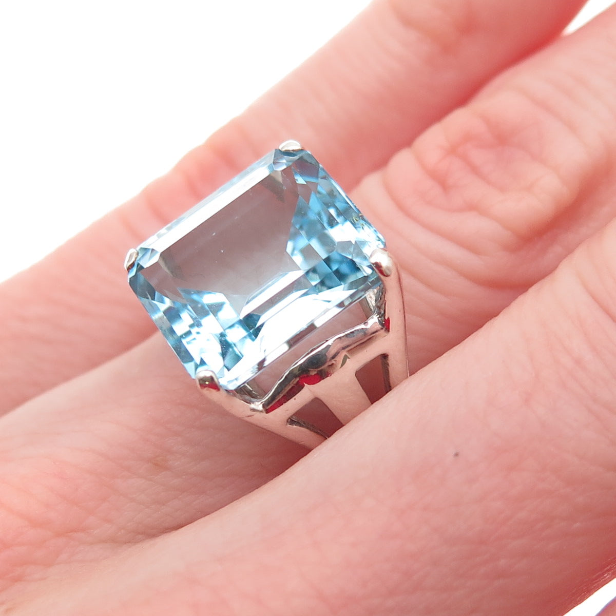 CNA Pranda 925 Sterling Silver Real Emerald-Cut Blue Topaz Ring Size 5.5