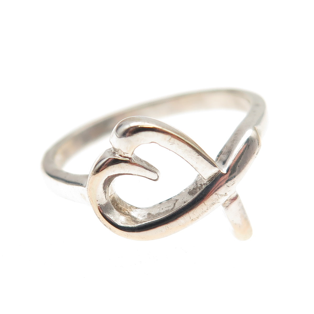 925 Sterling Silver Vintage Loving Heart Ring Size 7.5
