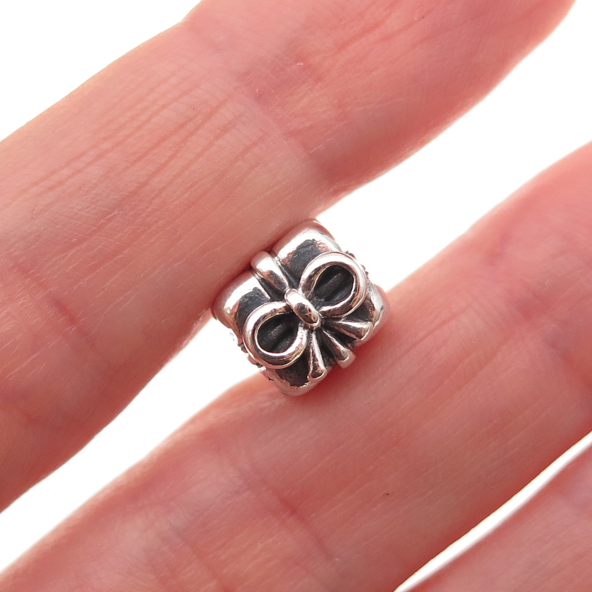 Pandora 925 Sterling Silver Present / Gift Box Slide Bead Charm