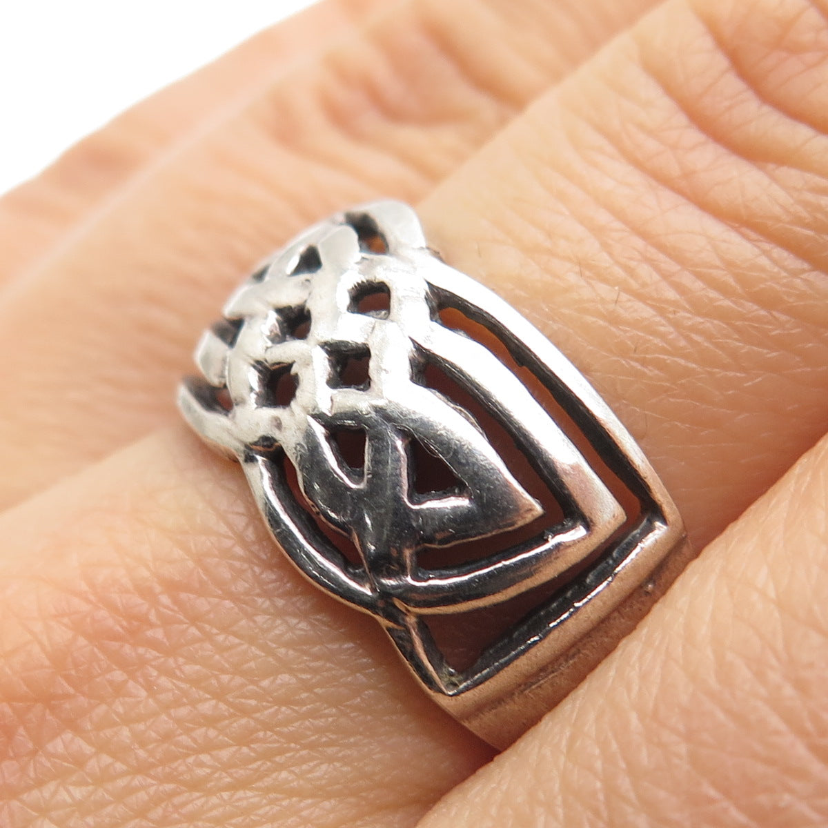 925 Sterling Silver Vintage Celtic Knot Oxidized Ring Size 8.75