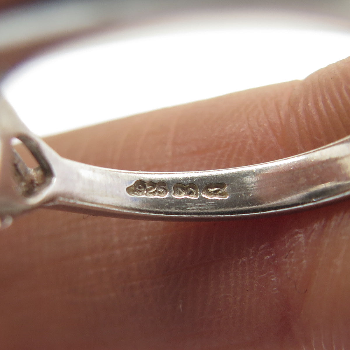 925 Sterling Silver Oval-Cut Green & Heart-Cut White C Z Ring Size 7.25