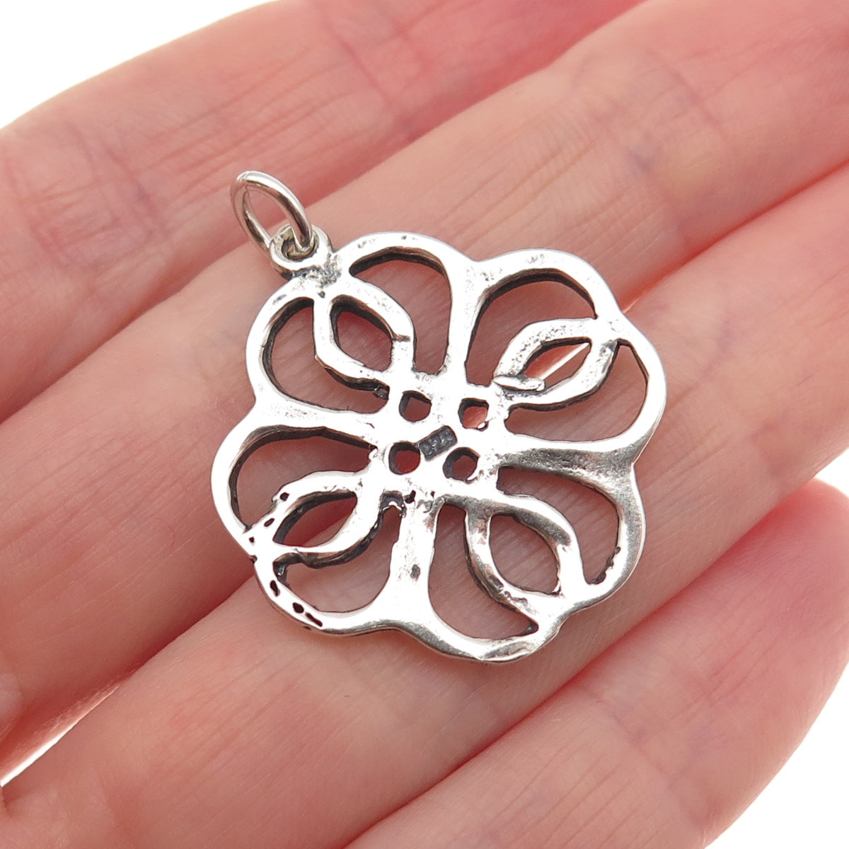 925 Sterling Silver Vintage Celtic Love Knot Oxidized Charm Pendant