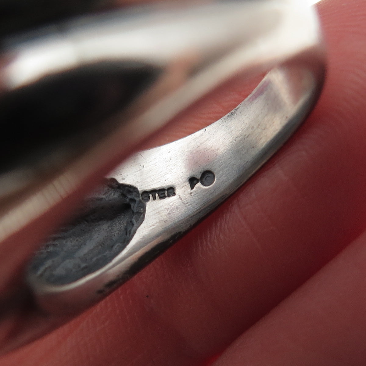 925 Sterling Silver Vintage Modernist Crossed Oxidized Ring Size 6.75