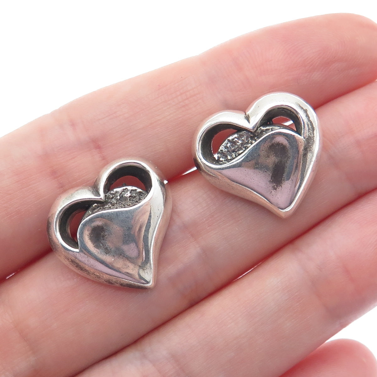 925 Sterling Silver Vintage Modernist Heart Oxidized Stud Earrings