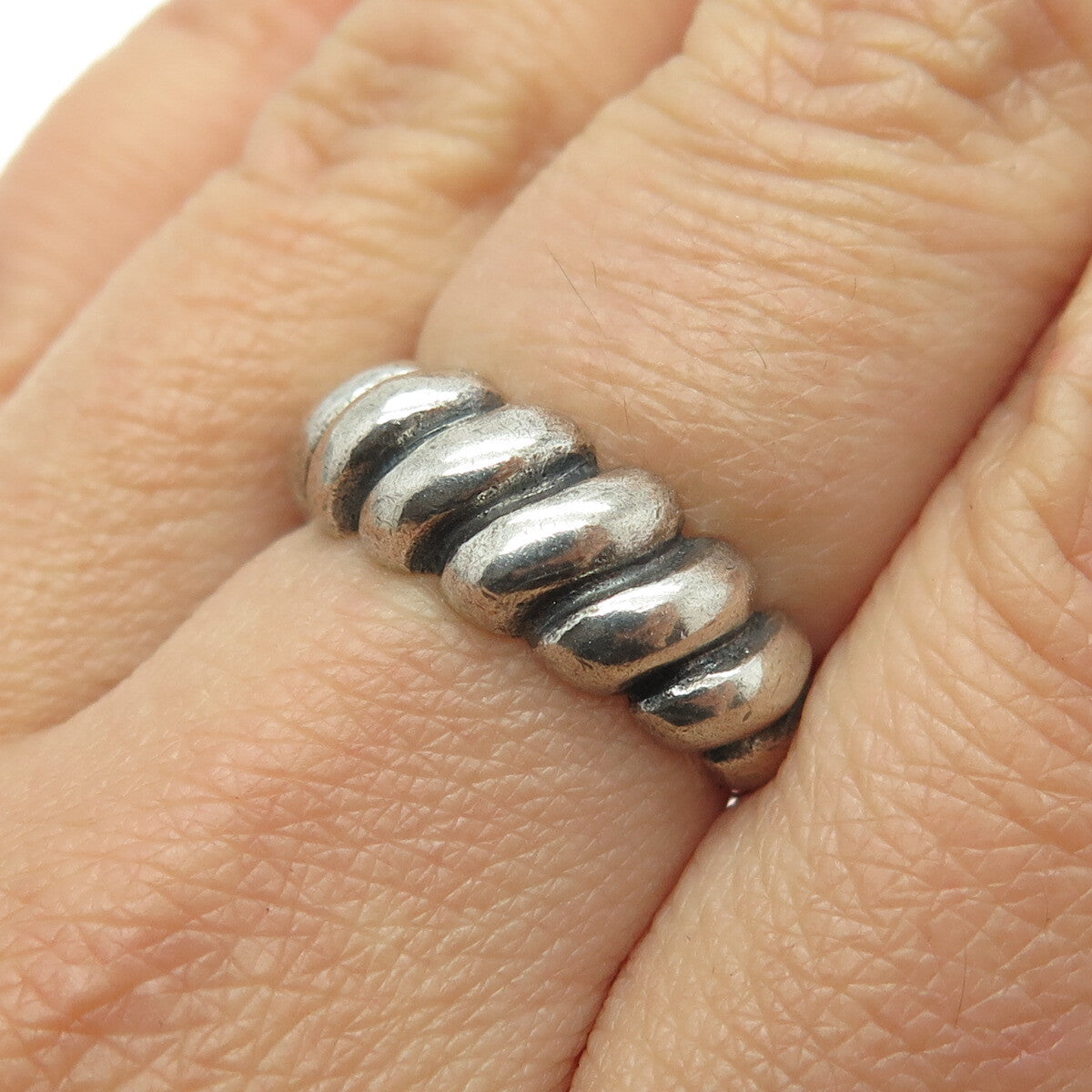 JAMES AVERY 925 Sterling Silver Vintage Ribbed Oxidized Ring Size 7.75