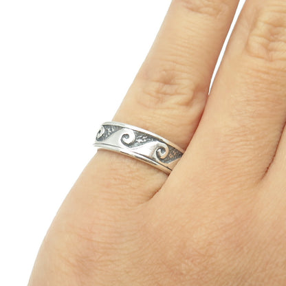 925 Sterling Silver Vintage Water Pattern Band Ring Size 5