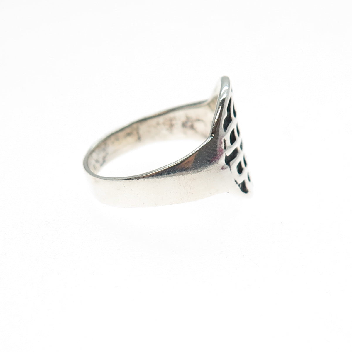 925 Sterling Silver Vintage Celtic Knot Oxidized Ring Size 7.25