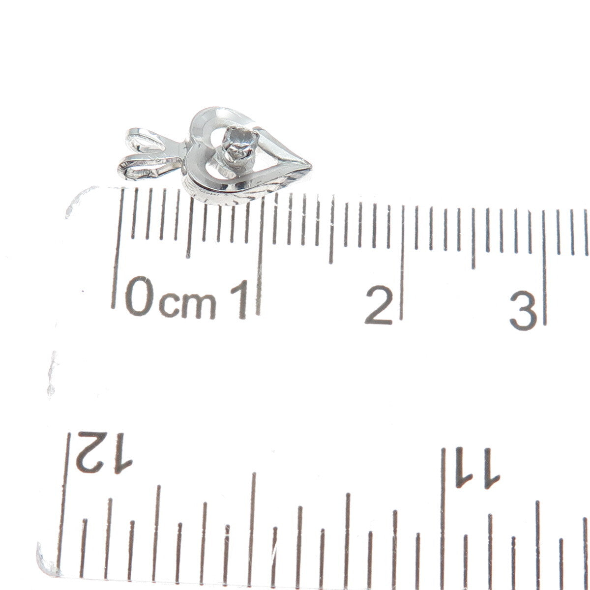 925 Sterling Silver Vintage Round-Cut Rhinestone Open Heart Minimalist Pendant