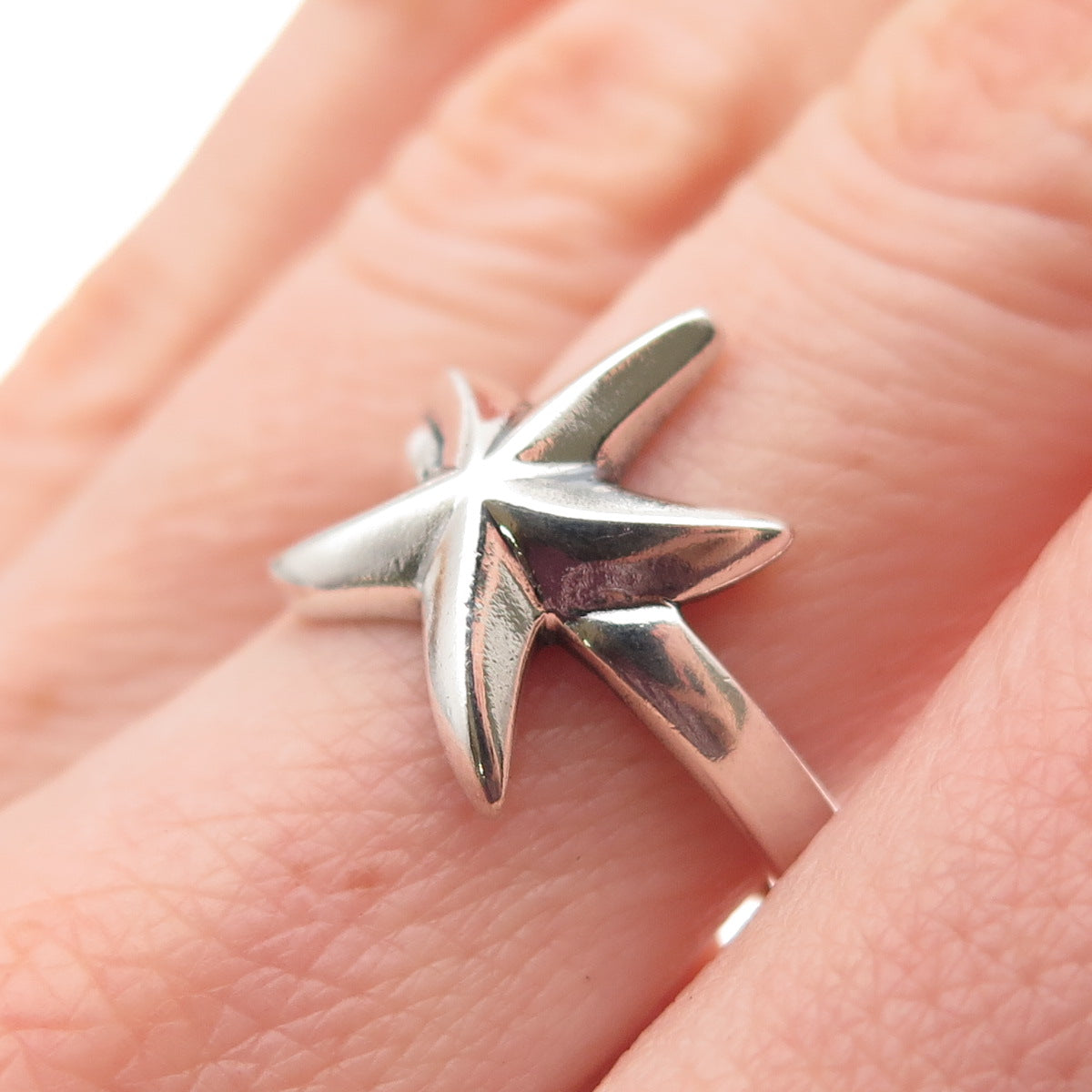 925 Sterling Silver Vintage Modernist Starfish Oxidized Ring Size 6.75