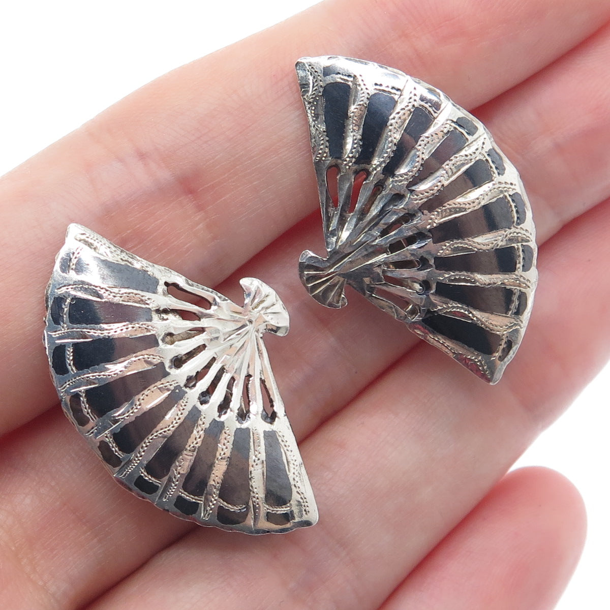 925 Sterling Silver Vintage Siam Niello Fan Clip On Earrings