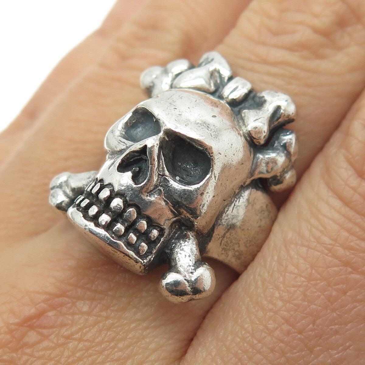 925 Sterling Silver Vintage Crossbones Bow Skull Oxidized Ring Size 10.5
