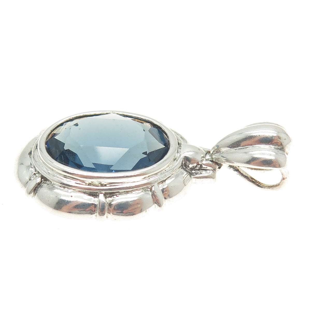 925 Sterling Silver Vintage Blue Oval-Cut Shaped C Z Pendant