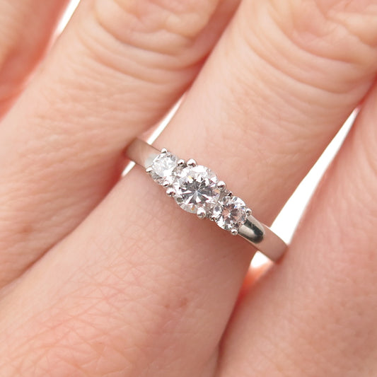 925 Sterling Silver Round-Cut C Z Engagement Ring Size 7