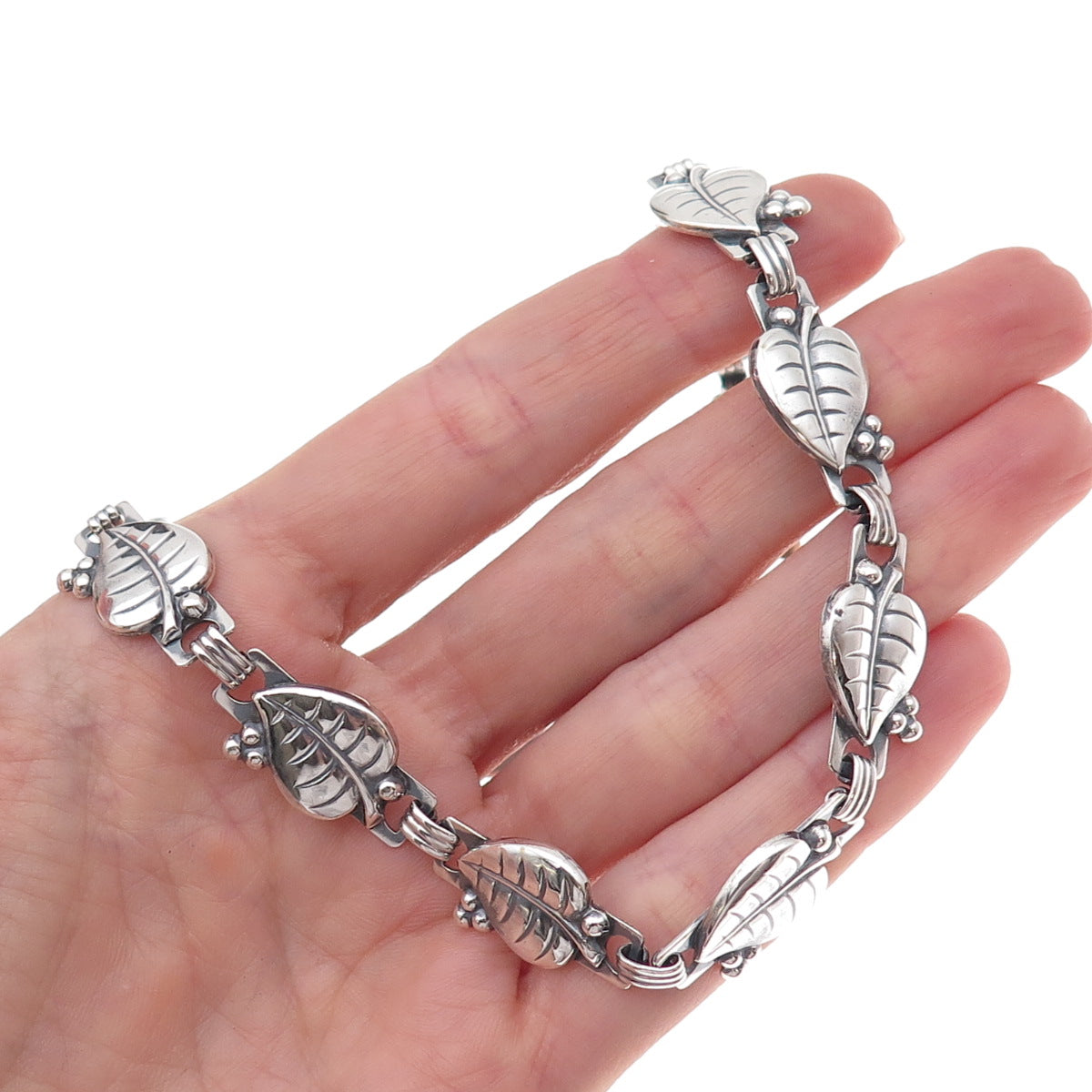 925 Sterling Silver Antique Art Deco Oxidized Floral Leaf Chain Necklace 14"
