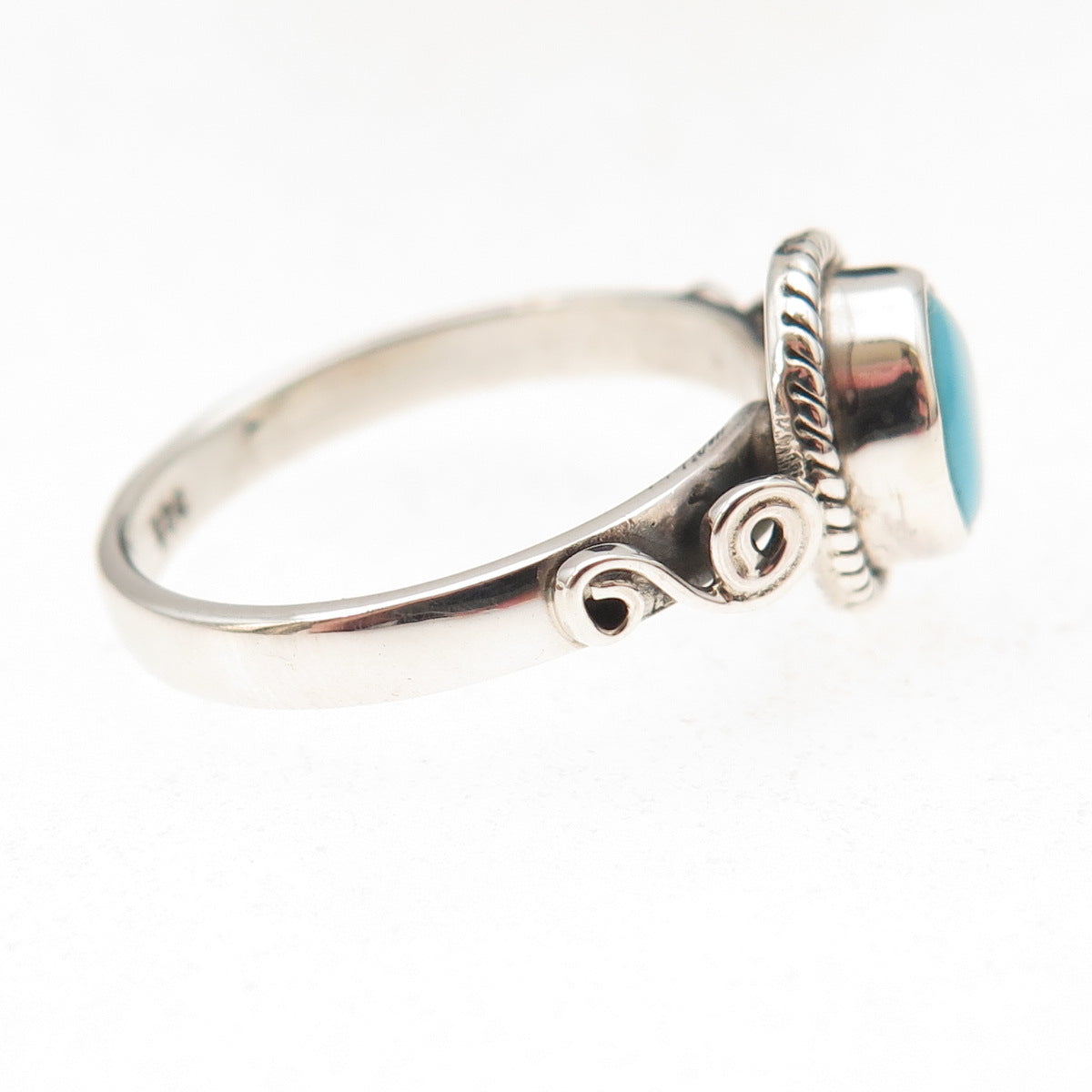925 Sterling Silver Vintage Real Turquoise Spiral Oxidized Ring Size 8.25