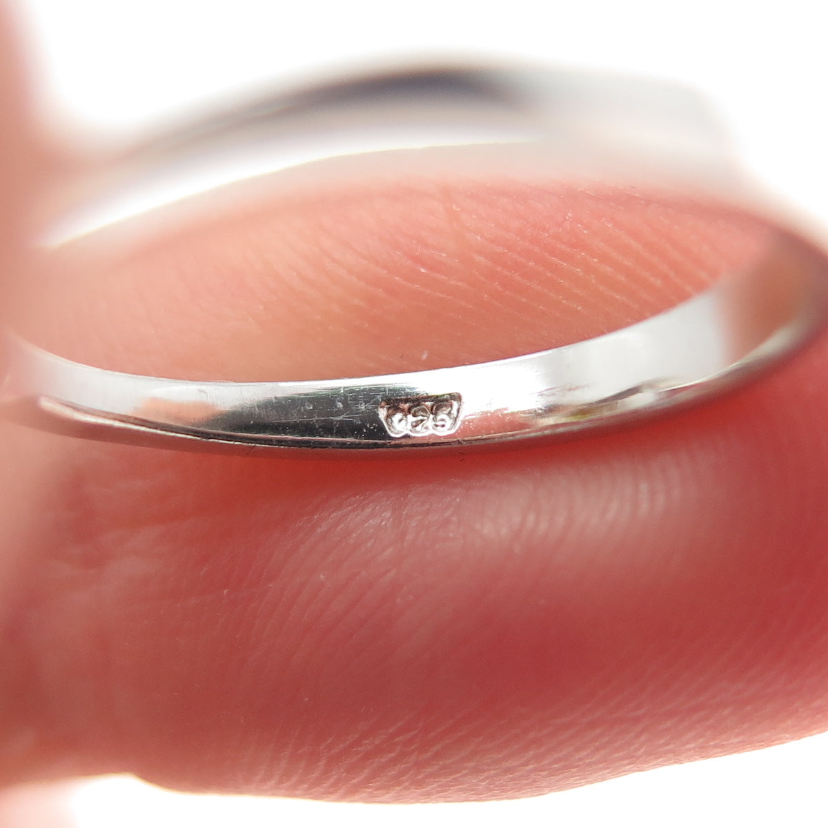 925 Sterling Silver Real Round-Cut Peridot Modernist Heart Ring Size 6.75