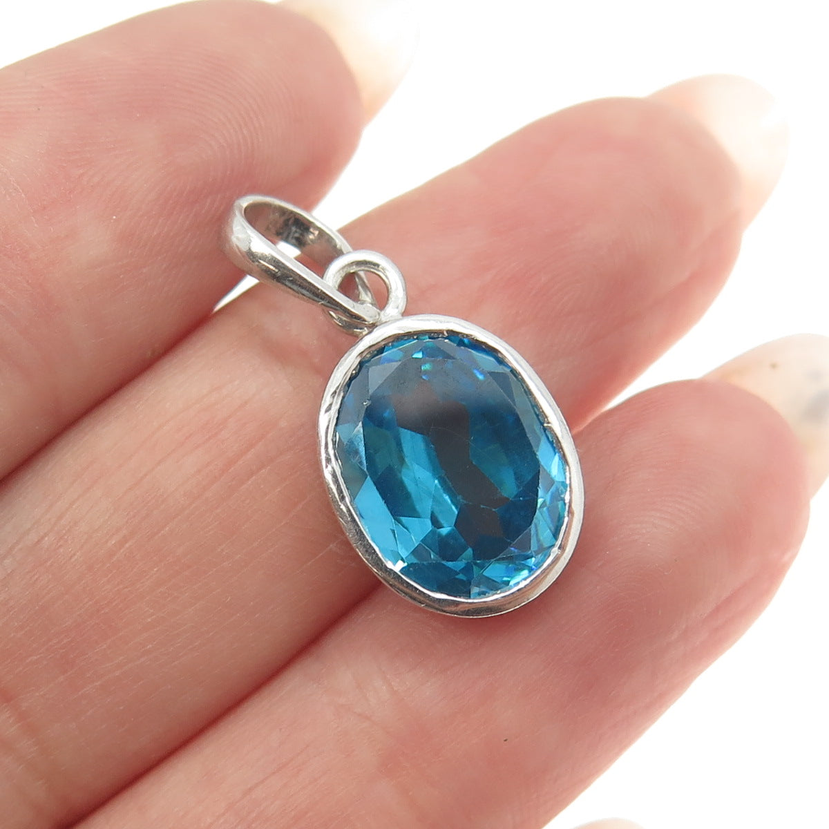 925 Sterling Silver Vintage Blue C Z Oval Minimalist Charm Pendant