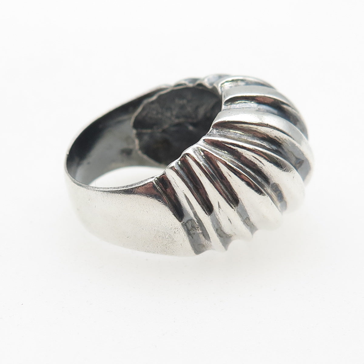 925 Sterling Silver Vintage Modernist Ribbed Dome Oxidized Ring Size 7.75