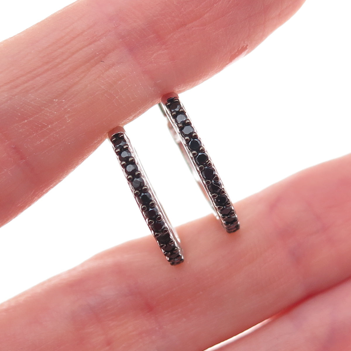 925 Sterling Silver Real Round-Cut Black Spinel Hoop Earrings