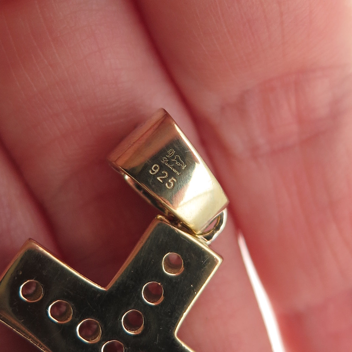 Dadwani 925 Sterling Silver Gold Plated Round-Cut C Z Cross Pendant