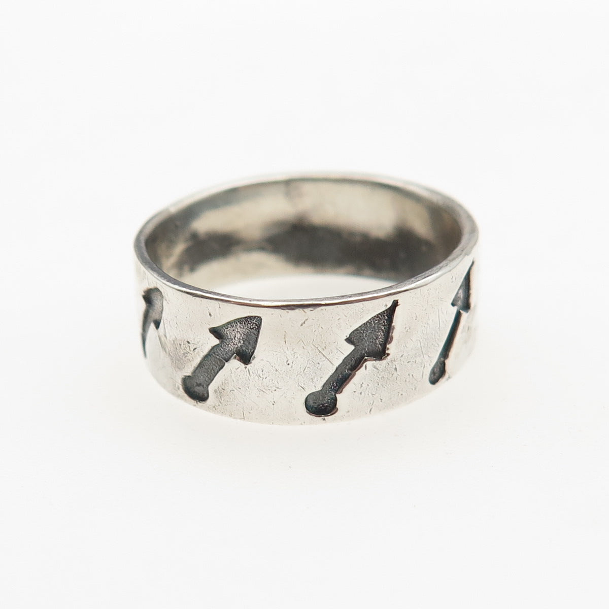 925 Sterling Silver Vintage Arrow All Around Oxidized Band Ring Size 8