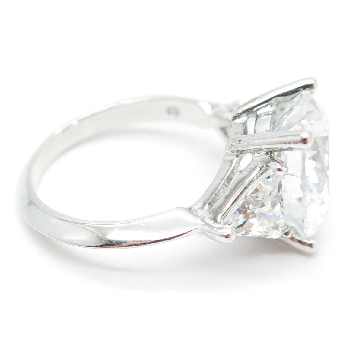 925 Sterling Silver Round & Triangle-Cut Shaped C Z Ring Size 7