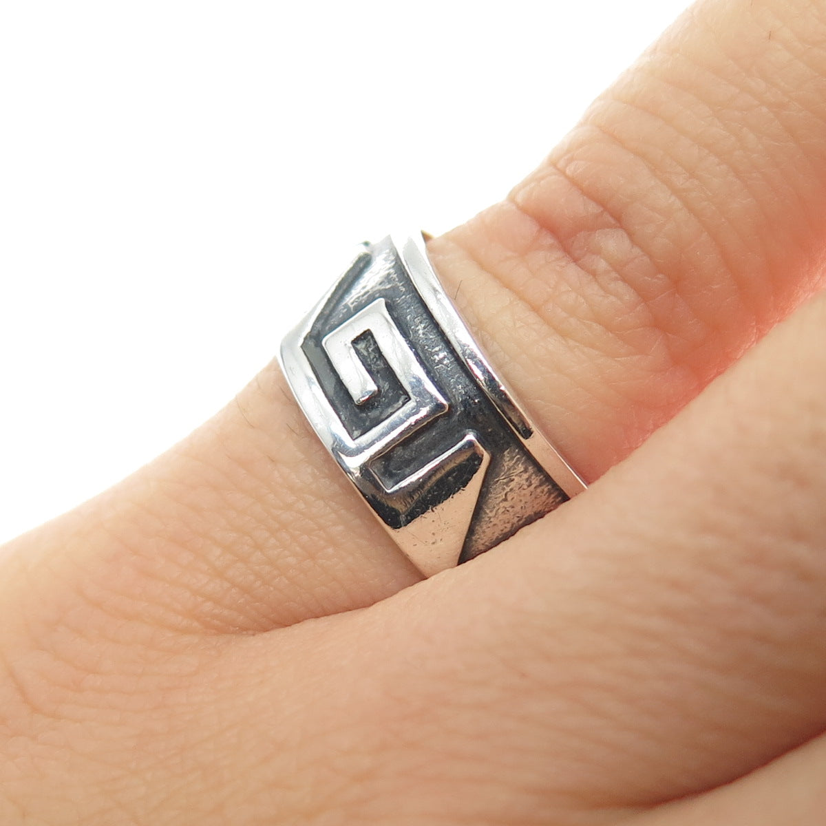 925 Sterling Silver Vintage Tribal Spiral Oxidized Band Ring Size 6.25