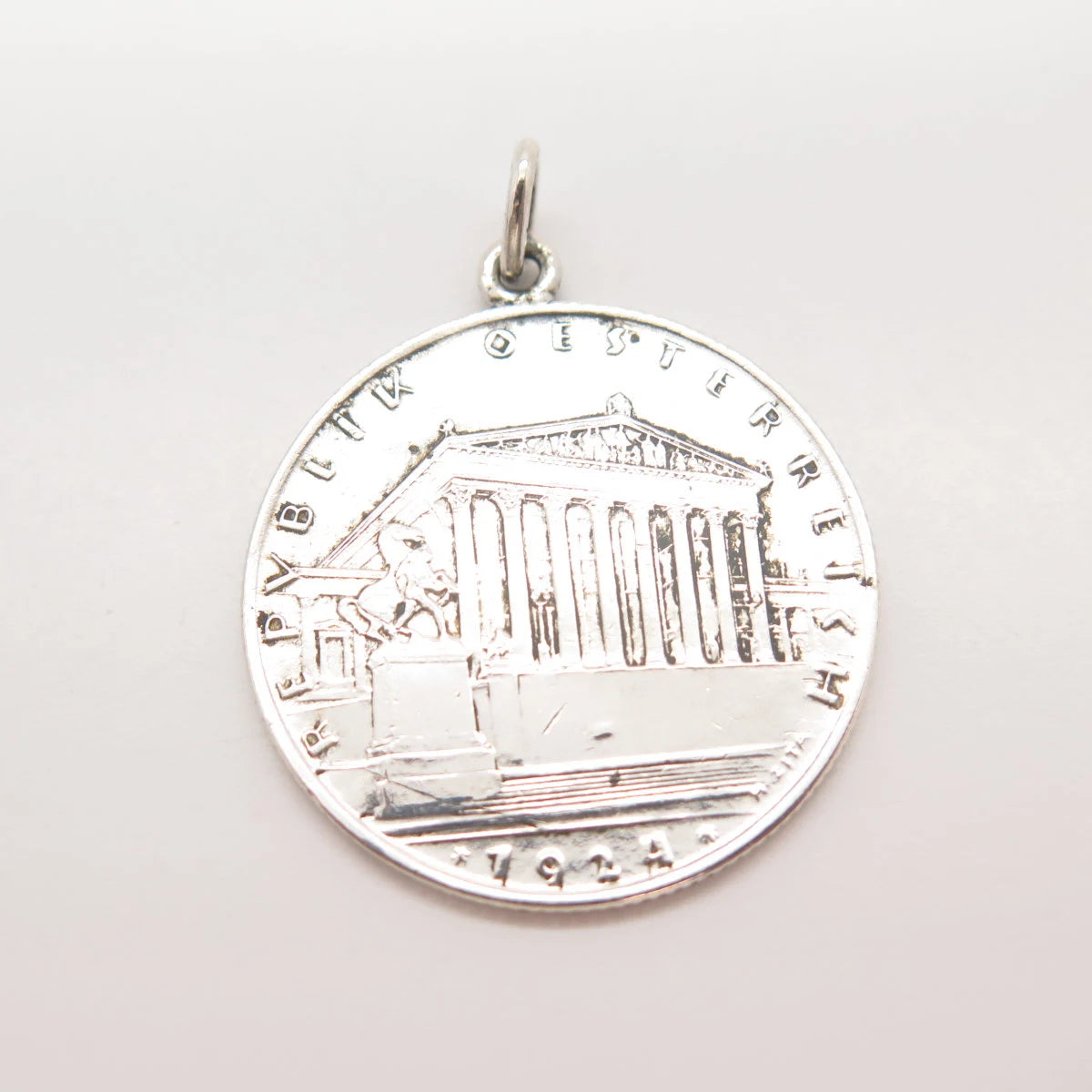 925 Sterling Silver Vintage "1924 Republik Osterreich" Charm Pendant