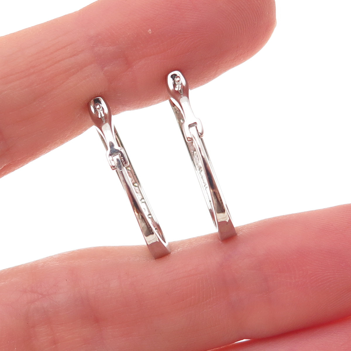 Han 925 Sterling Silver Round-Cut C Z Hoop Earrings